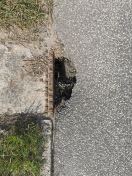 Foto: Asphalt abgesenkt 